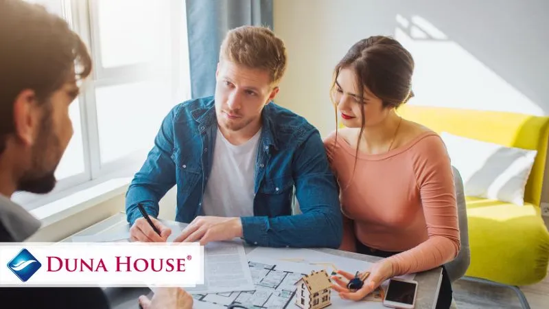 A július-augusztusi időszak heti átlagaihoz képest szeptemberben csaknem 25%-kos növekedést láttunk az új megbízások számában